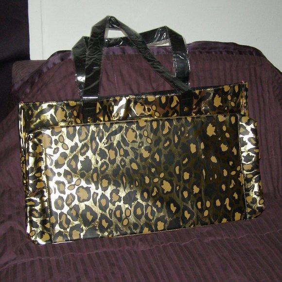 RARE! Miss Piggy's Haute Tote THE MUPPETS - Picture 7 of 16